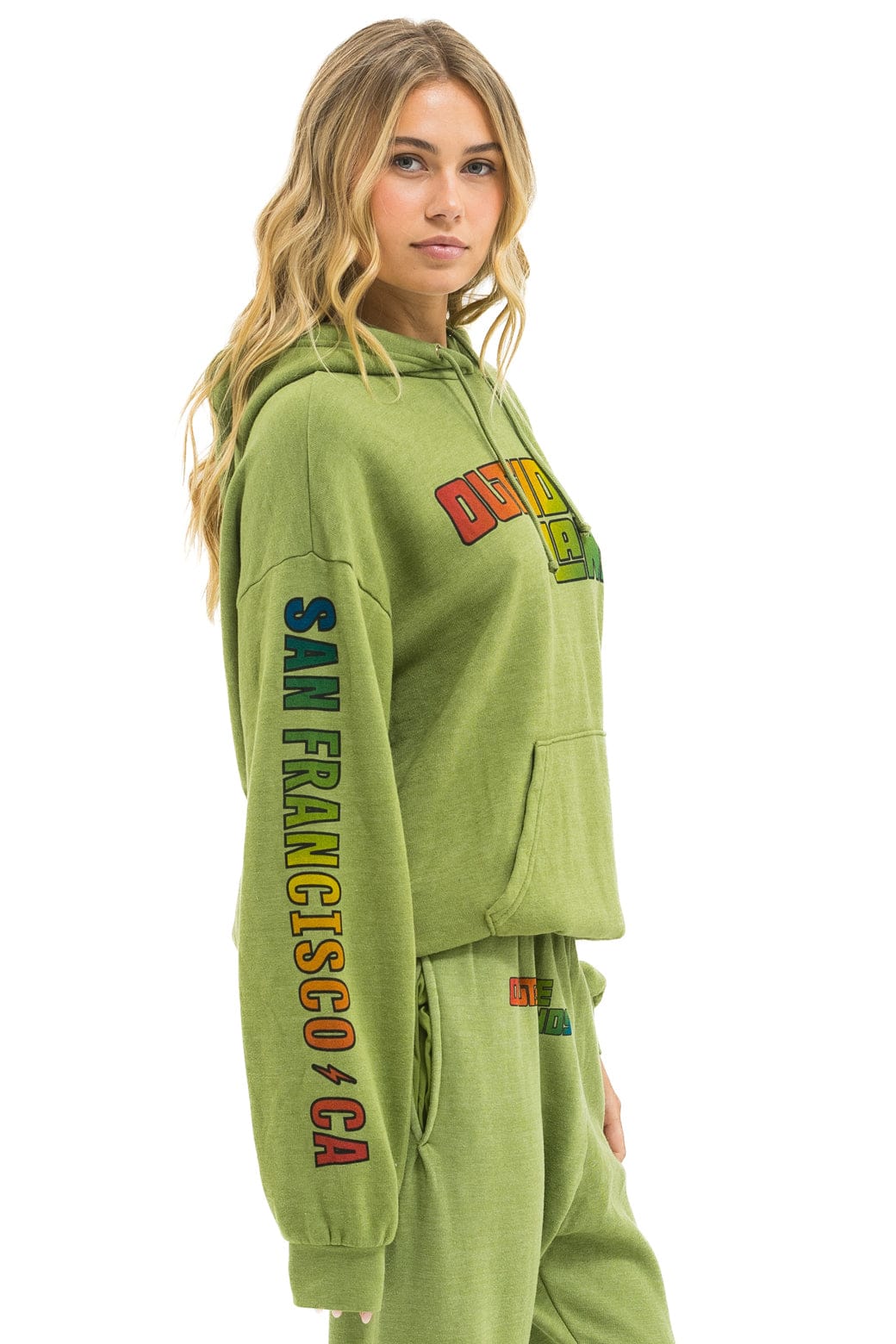 OUTSIDE LANDS 2025 RELAXED PULLOVER HOODIE - JUNGLE GREEN - Image 2