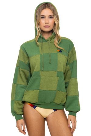 CHECK QUILT RELAXED PULLOVER HOODIE - JUNGLE GREEN // PALM