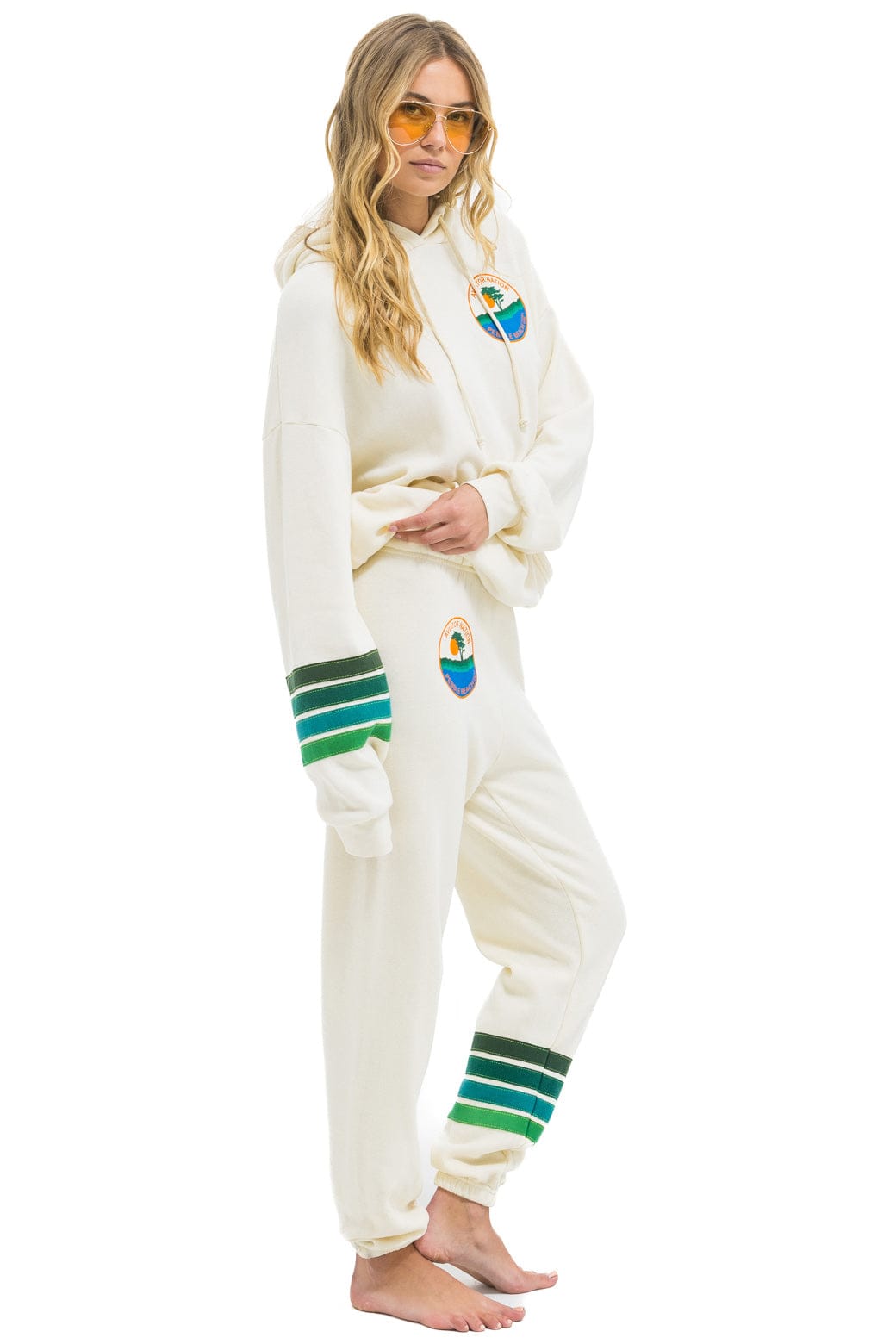 PEBBLE BEACH FOOD & WINE 2025 UNISEX SWEATPANTS - VINTAGE WHITE - Image 3