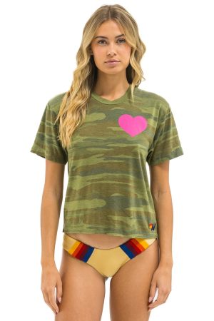 HEART PRINT BOYFRIEND TEE - CAMO // NEON PINK