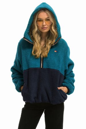 TEDDY APRES HOODED HALF ZIP COLOR BLOCK JACKET - CAPRI
